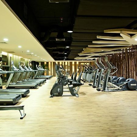 Gtower Hotel Куала-Лумпур Экстерьер фото The gym at the hotel